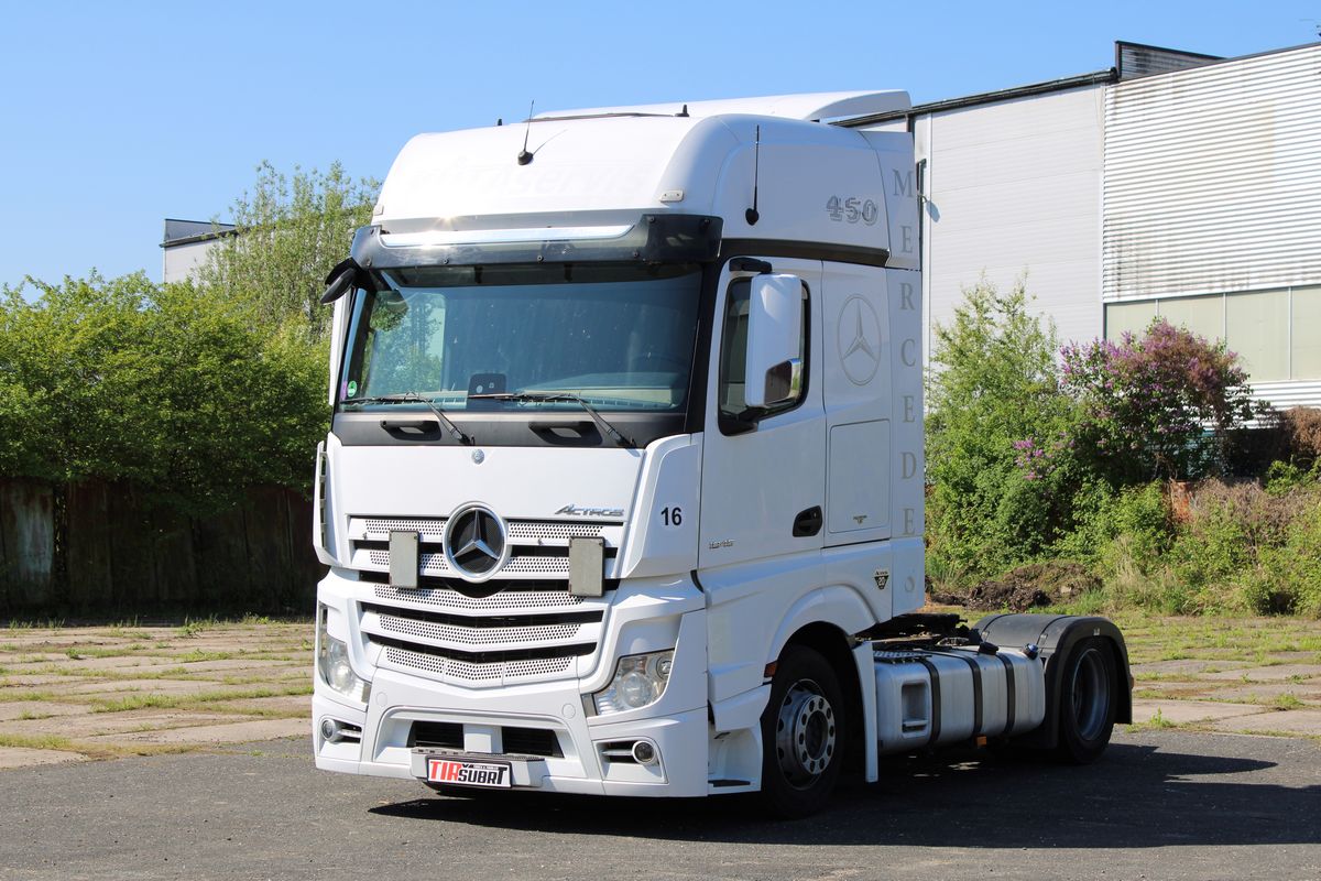 Mercedes-Benz Actros 1845